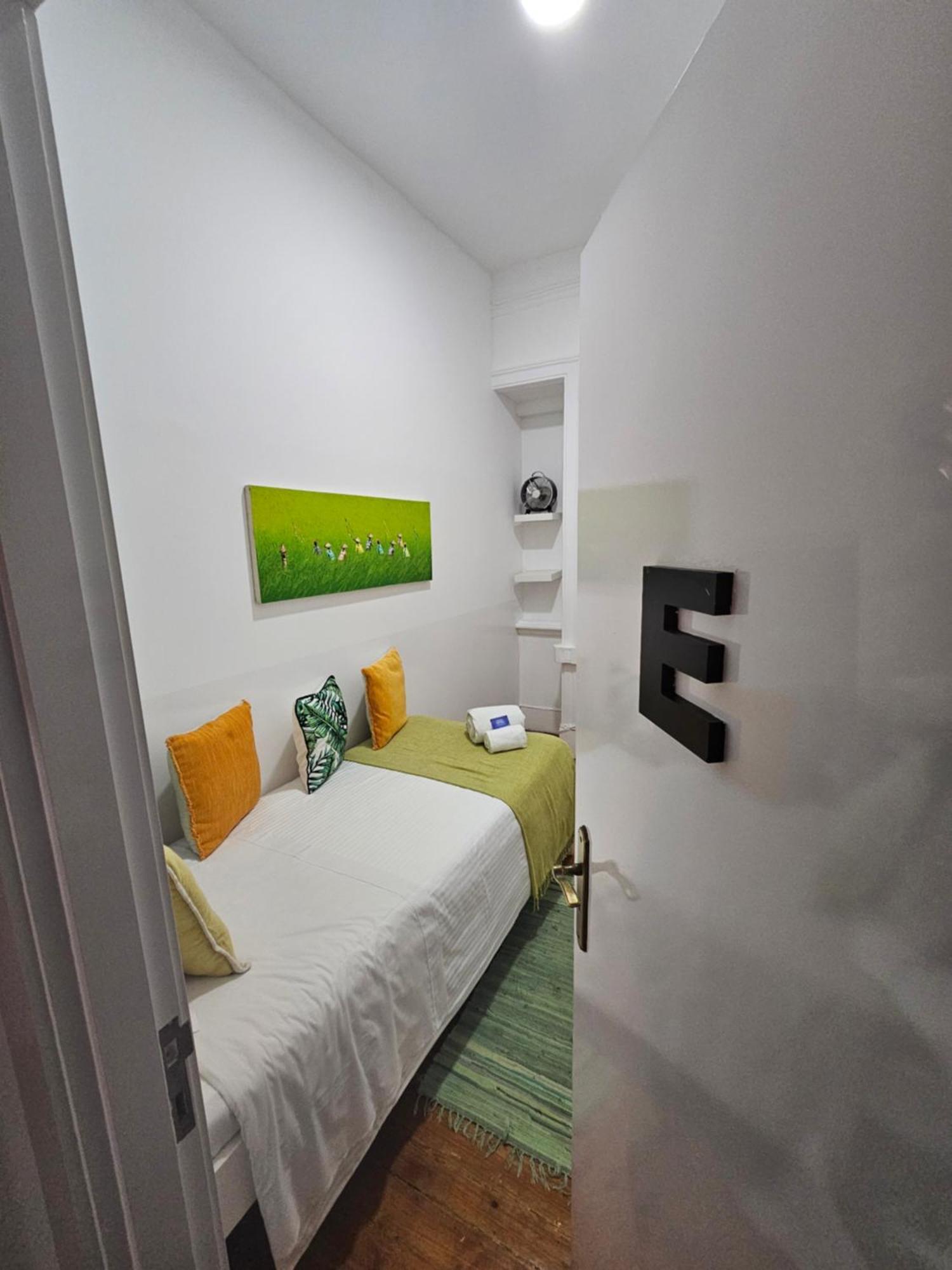Almirante Guesthouse Lissabon Zimmer foto
