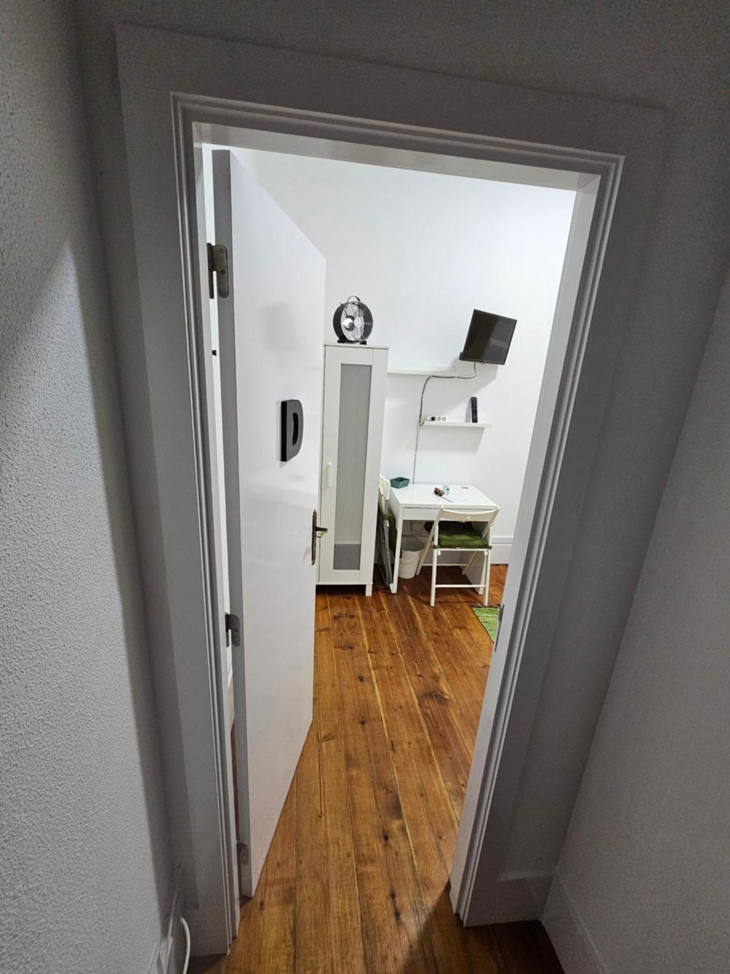 Almirante Guesthouse Lissabon Zimmer foto