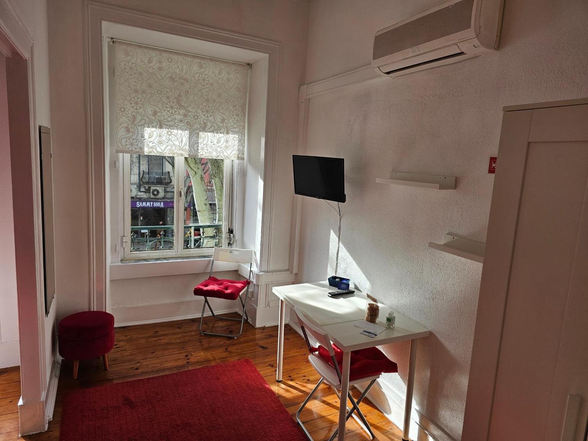 Almirante Guesthouse Lissabon Zimmer foto