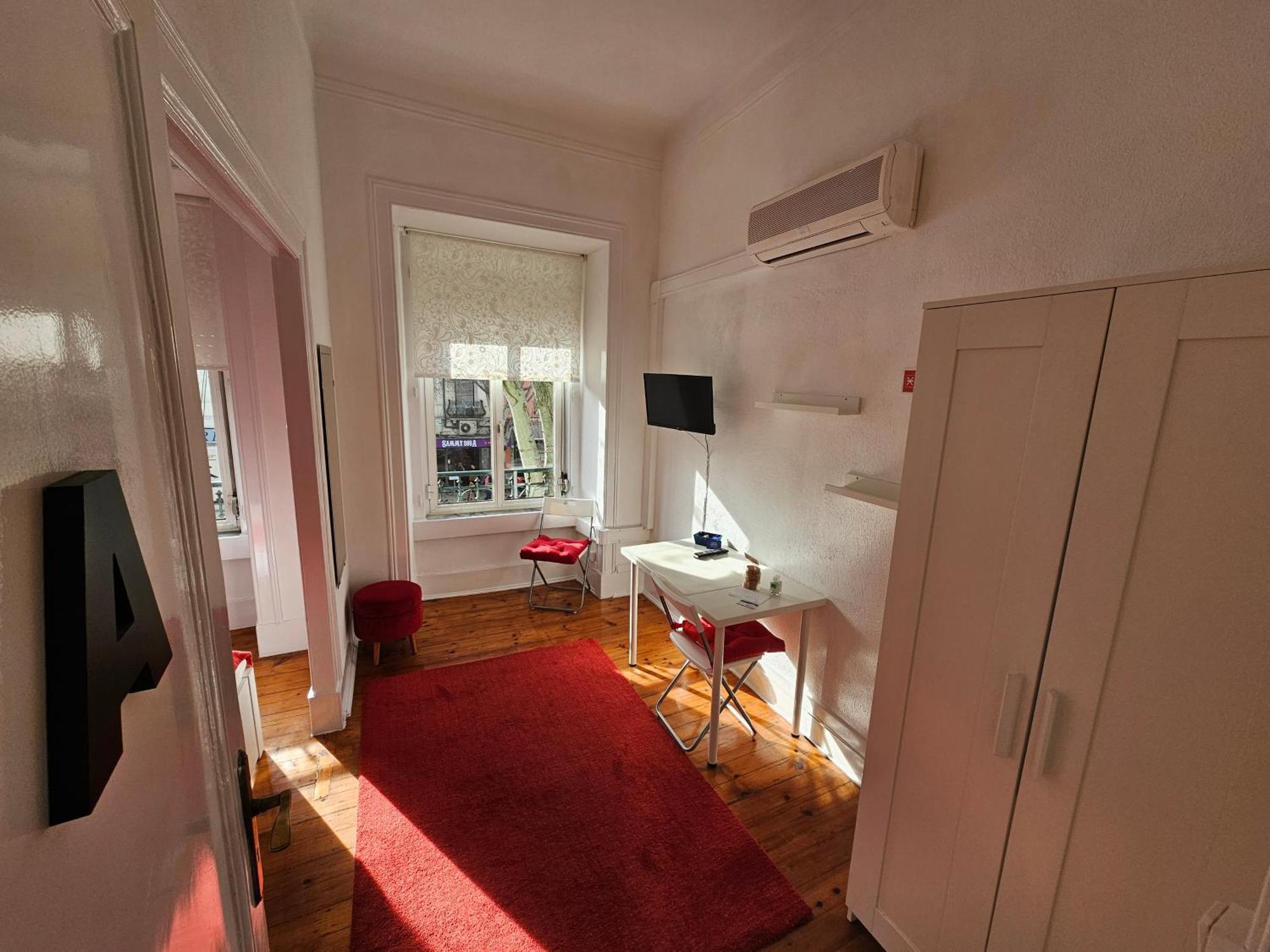 Almirante Guesthouse Lissabon Zimmer foto